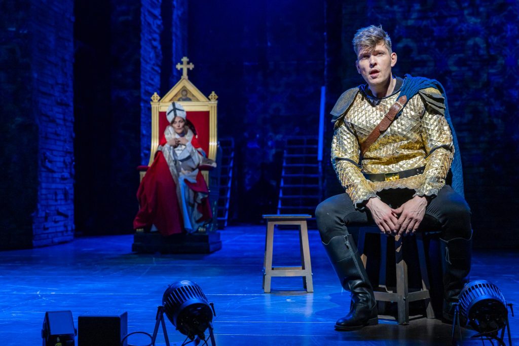 Credit : Spotlight musicals