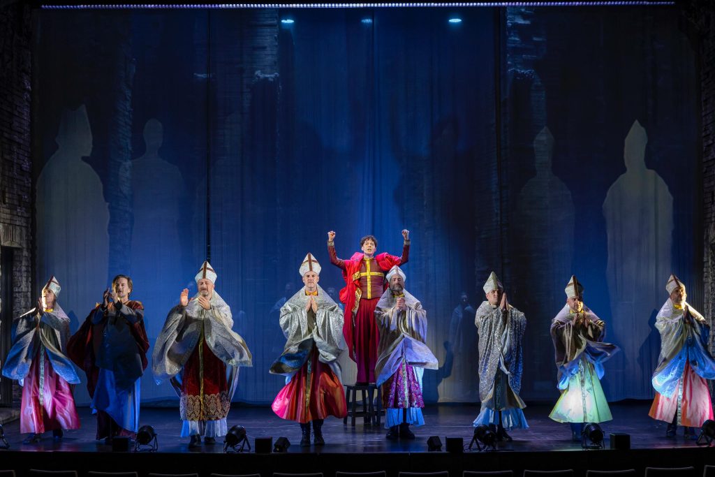 Credit : Spotlight musicals